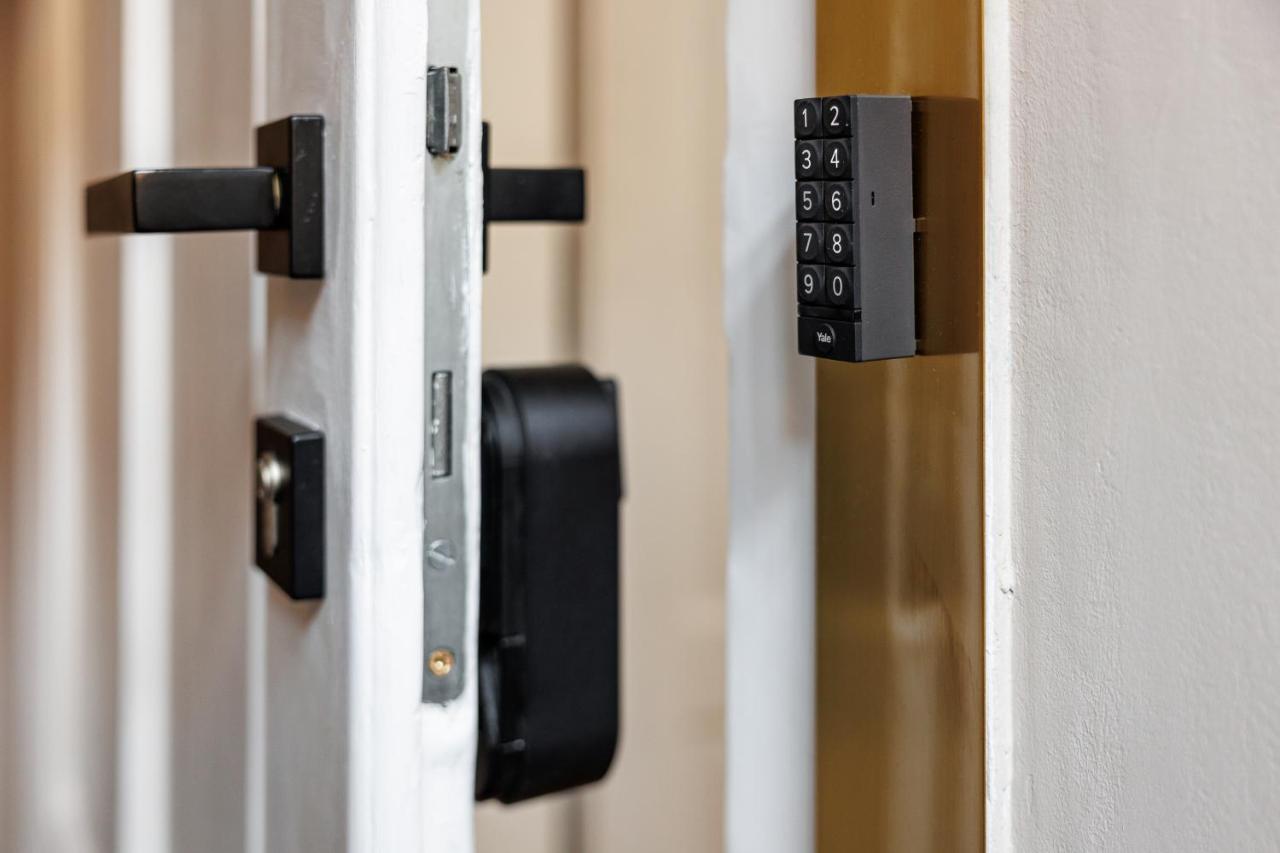 Aries' Collection Luxury Suites 布拉索夫 外观 照片