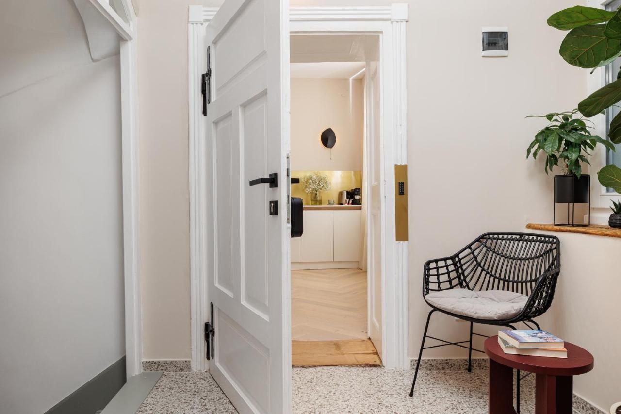 Aries' Collection Luxury Suites 布拉索夫 外观 照片